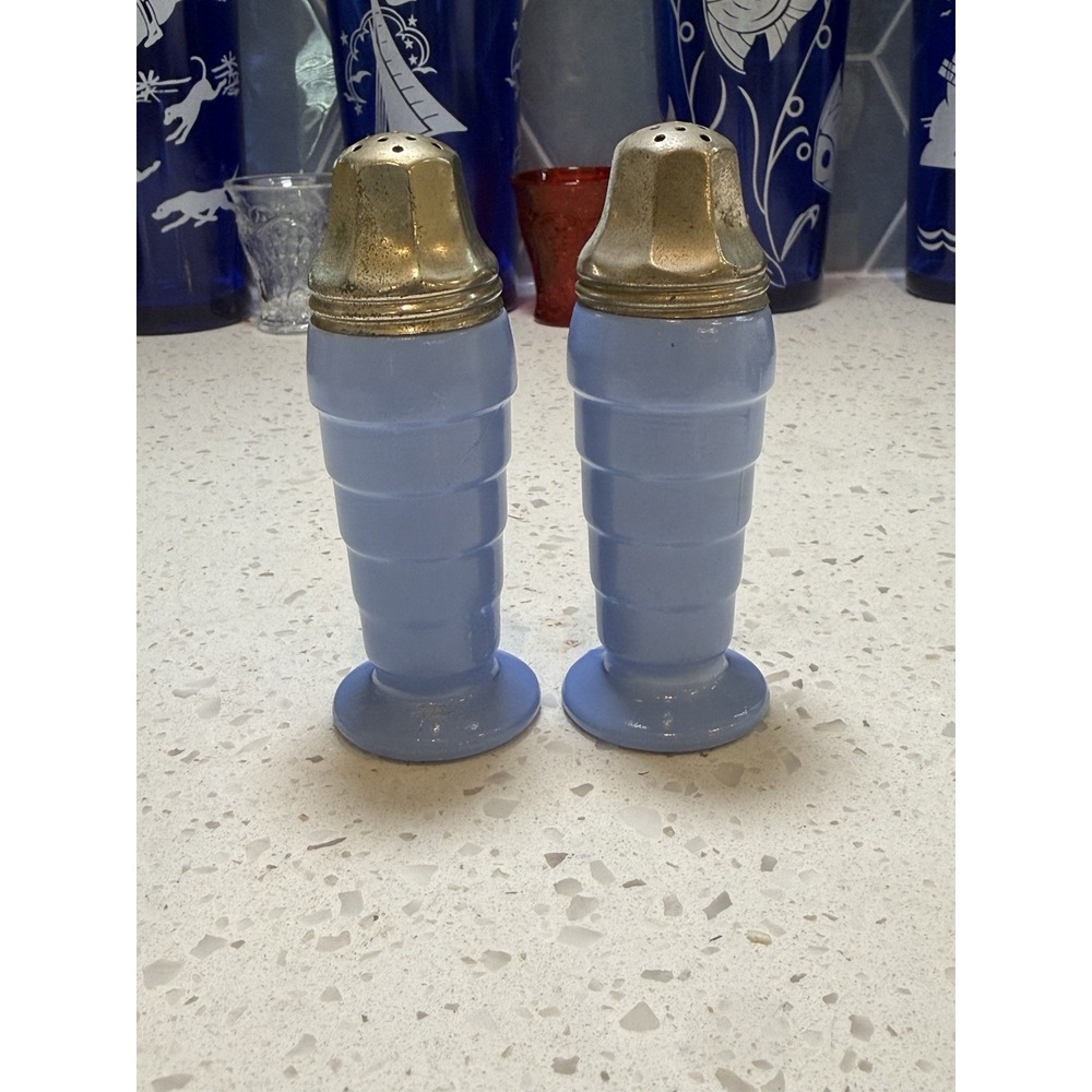 Hazel Atlas Moderntone Platonite Pastel Blue Salt And Pepper Shakers Mid Century